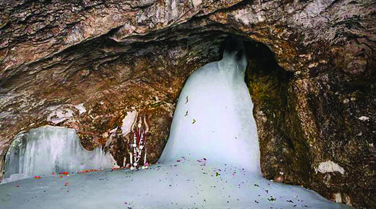 बाबा बर्फानी अमरनाथ गुफा: यहां शिव ने बताया अमरत्व का रहस्य