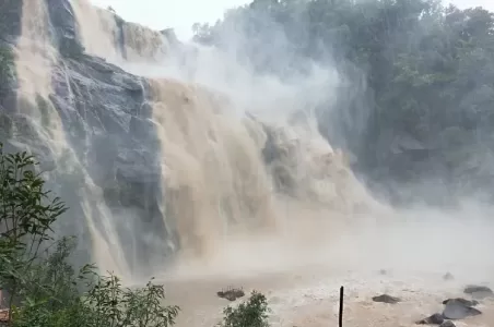 #हुण्डरू_जलप्रपात,#Hundru_Waterfalls, #Subarnarekha_River,#yatrapartner, #Hundru, #Hundru Falls, #Hundru_Falls_Jharkhand, #Hundru_Falls_Ranchi,